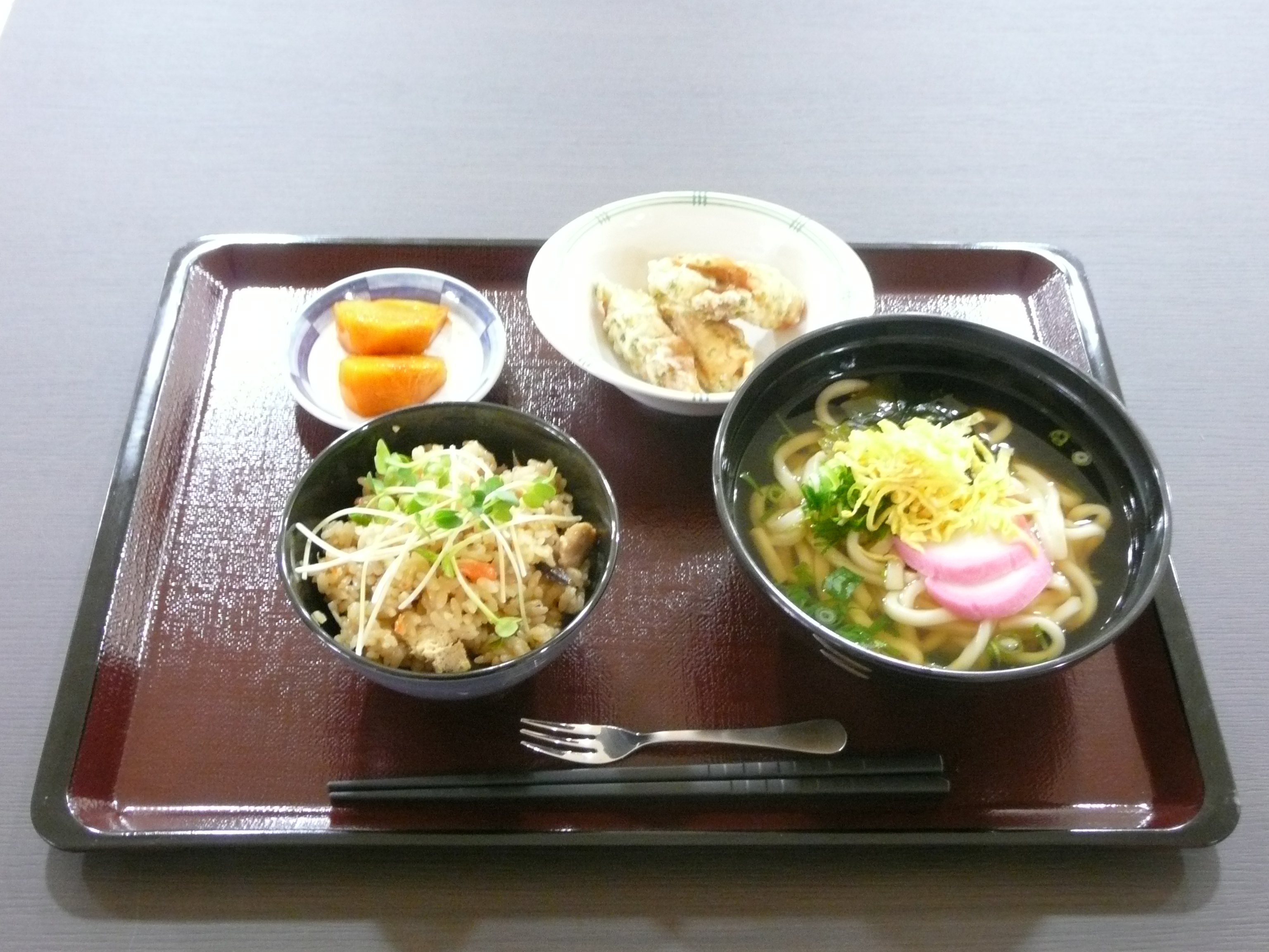 昼食例(うどん)